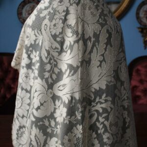 Mantilla de encaje de blonda (MN042)