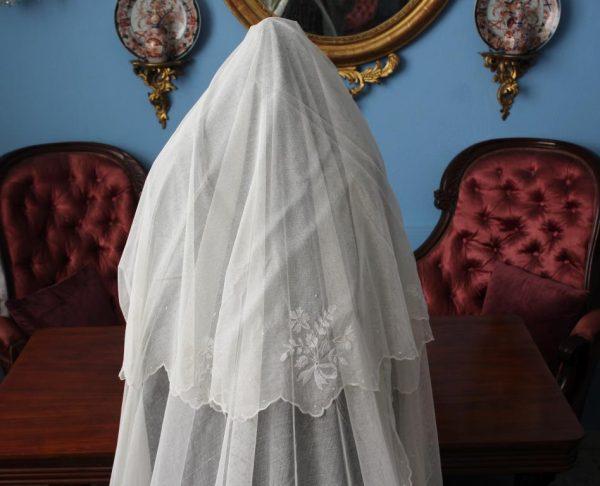 Velo de novia ribeteado con encaje bordado (MN122) - Imagen 12