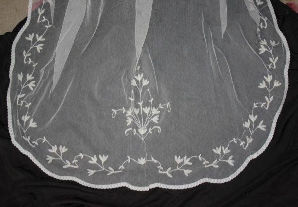 Velo de novia ribeteado de encaje princesa (MN174) - Imagen 16