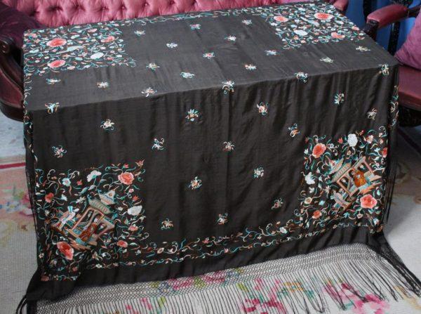 Mantón de Manila Isabelino (M147) - Imagen 14