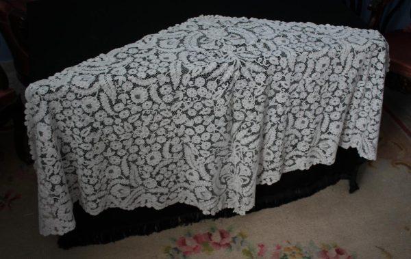 Mantilla de pico  de encaje Duquesa (MN197) - Imagen 17