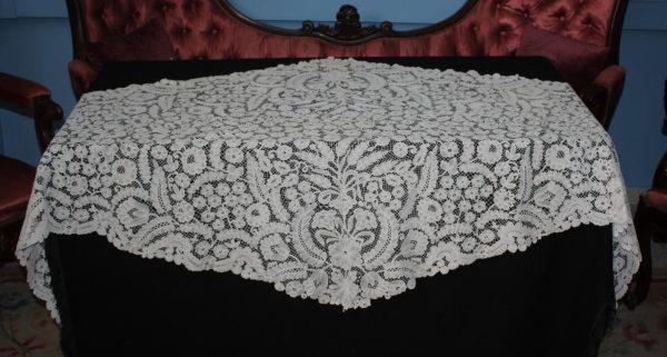Mantilla de pico  de encaje Duquesa (MN197) - Imagen 26