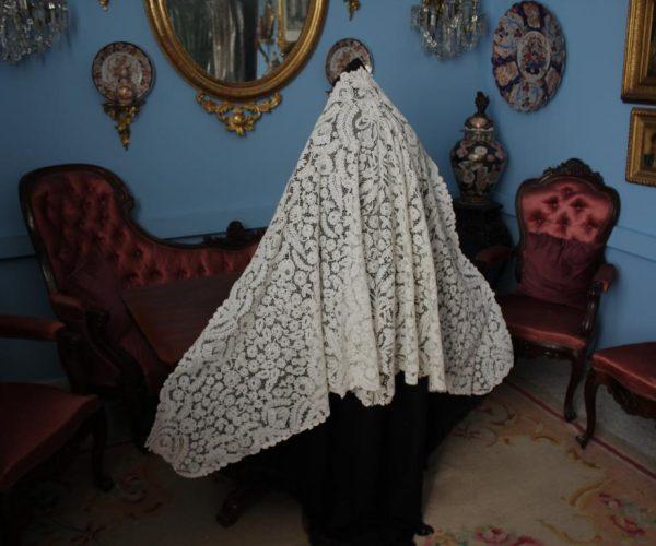 Mantilla de pico  de encaje Duquesa (MN197) - Imagen 5