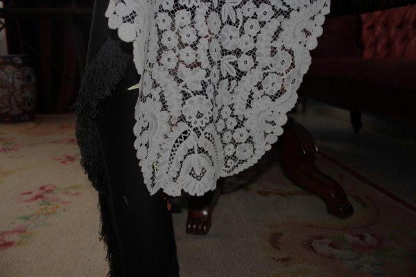 Mantilla de pico  de encaje Duquesa (MN197) - Imagen 41