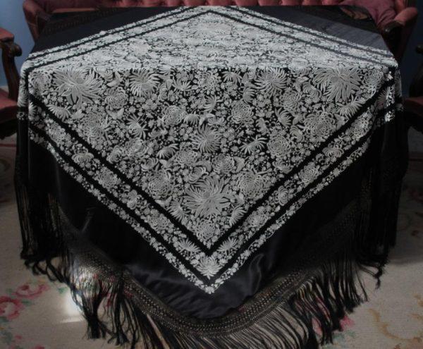 Mantón de Manila Negro y Blanco (M171) - Imagen 12