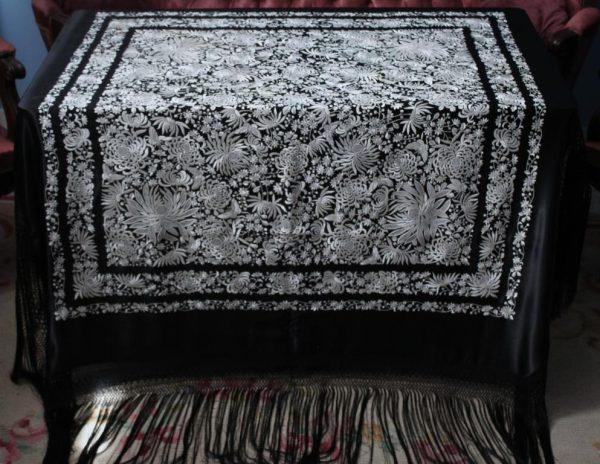 Mantón de Manila Negro y Blanco (M171) - Imagen 23