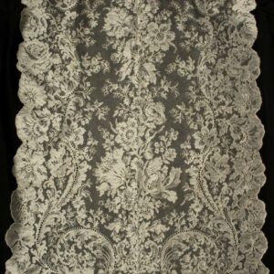 Mantilla Francesa de Blonda (MN120)