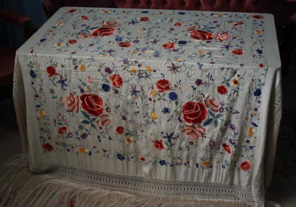 Mantón Manila de Flores (M068) - Imagen 15