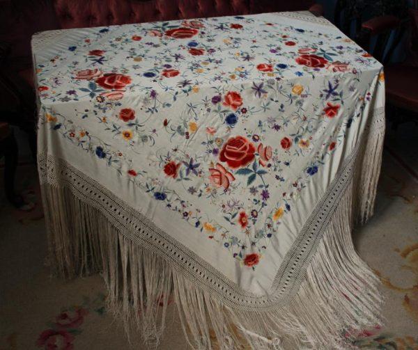 Mantón Manila de Flores (M068) - Imagen 25
