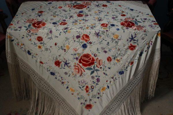 Mantón Manila de Flores (M068) - Imagen 26